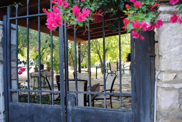 Hotel Zefi Sivota  Exterior photo